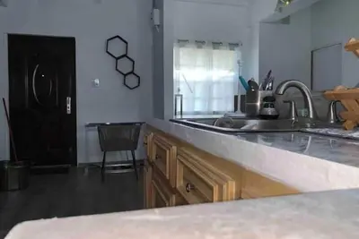 Image de Eunella's Place Bolans Room #2