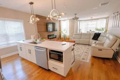 Image de Luxury 3 bedroom in Chicago, minutes from downtown and steps from Lake Michigan