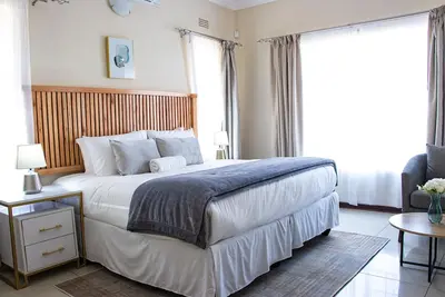 Image de Spacious 5-bedroom house in charming and peaceful Gaborone North with a garden