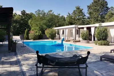 Image de Maison pour la famille avec la piscine Blaskovici, Sredisnja Istra (K-24748)