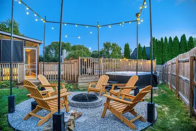 Image de Game Room, Pool & Hot Tub/Sleeps 14 / Pet Friendly