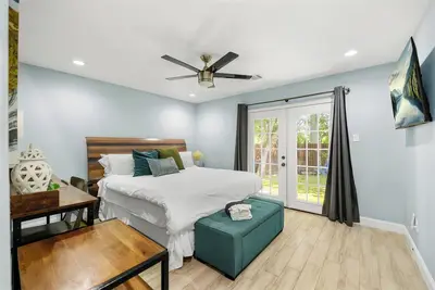 Image de 3Br/2Ba Medical Center/Nrg Area Cozy Retreat /King bed/2 Smart Tv’s Free Netflix