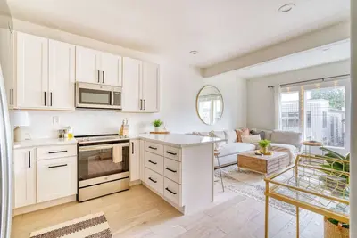 Image de Perfect Portland Farmhouse Loft - Breweries & Bars