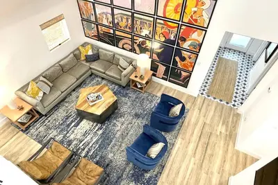 Home by Gtown Square /Bikes/Outdoor Space