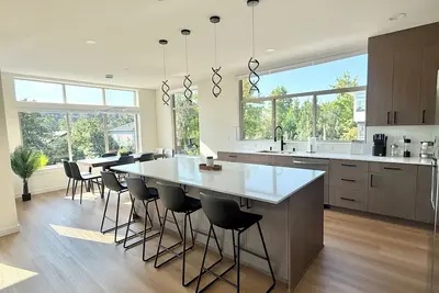 Image de Spacious 3-bedroom townhome near stadium, downtown and SeaTac