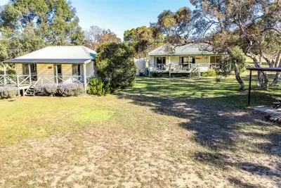 Image de Country Escape Cottages | Lavender & Grevillea