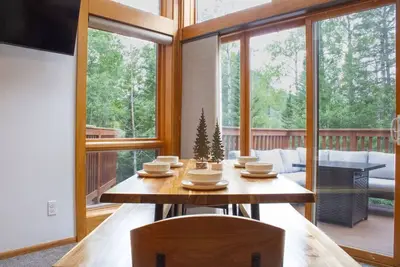 Image de Resort Hot Tub Pool Gym Ski-in out Fire Pits