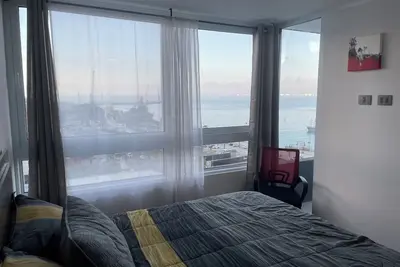 Image de Ocean view apartment minutes from the terminal and the beach