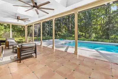 Image de 4/3 with pool Nw Gainesville