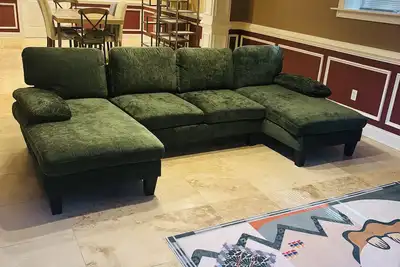 Image de Spacious Private Basement Apartment in Upscale Gated Community