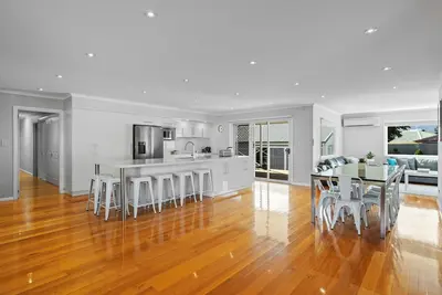 Image de Bowden House -Huge Family Home In Hobart -8 Bedroom, 6 Bathroom, 5 Living zones