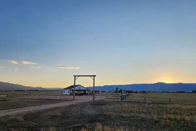 Image de Charming New 2-bedroom house in Laramie. Close to mountains and Lakes.