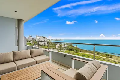 Image de 2br Sunset Condo at Blue Mall – Near Maho