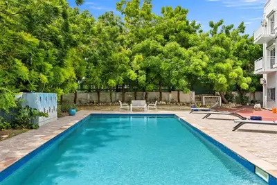 Stylish Maho Condo w/ Pool | Walk to Everything!