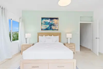 Image de Elegant Maho Oasis | Dual King Suites, Pool & Gear