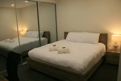 Image de Stylish full apartment & Parking Near Airport