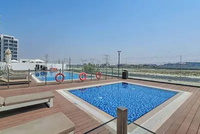 Image de AirDXB - Meydan Apartment sleeps 4 with a Private Balcony!