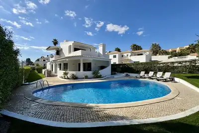 Image de Albufeira Summer Villa 3 With Pool by Homing