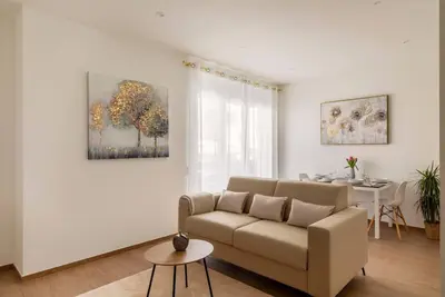 Image de Very elegant brand new apartment with free parking