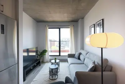 Image de Charmant 1 chambre au Vieux-Port | Balcon | Cuisine équipée | Laveuse/sécheuse