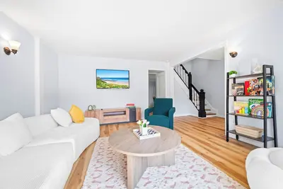 Image de Retro Quirky 4br Gem near Mpls Downtown, Umn, Us Bank & Huntington Stadiums