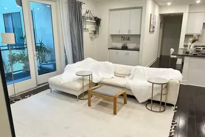 Image de Modern 2b2b Home w Pool/Gym