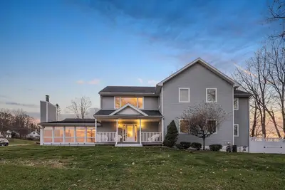 Image de Tranquil apartment with Ac in charming Monroe