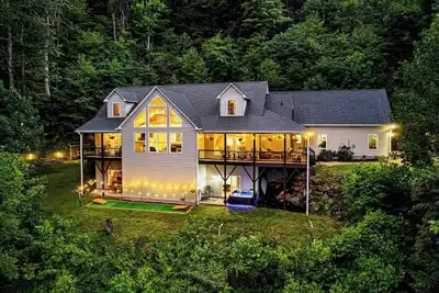 Image de Wildlife Manor-6br•Mini Golf•Games•Fire Pit•Views