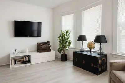 Image de Detroit 4br Home | Bathtub and Pet Friendly Stay