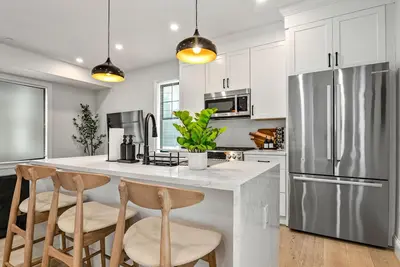 Image de Modern 5bd3b in Boston Steps to Convention Center