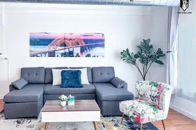 Image de Modern Spacious Loft in Downtown w/ free parking