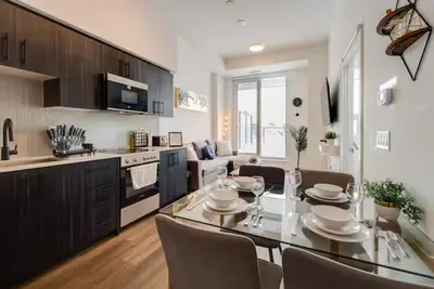 Image de Luxury & Modern Condo| Central | Exclusive Terrace