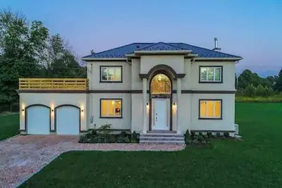 Image de 4-bedroom house in charming Warwick with Ac