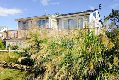 Image de 2br Lindenhurst Ryder Cup Rental Prime location!