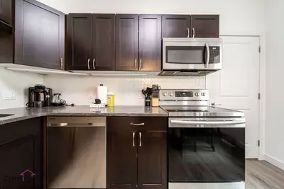 Image de Muse House | Walk to Stadium | 5 min Rogers and Dt