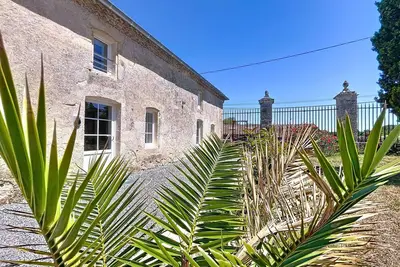 Image de Appartement lumineux 2 chambres proche Blaye, idéal travailleurs et voyageurs