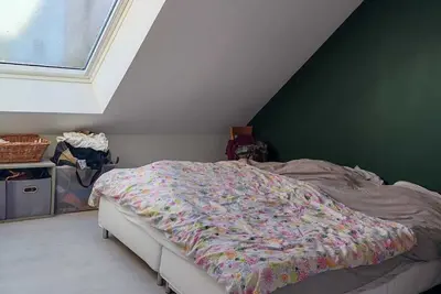 Image de Maison 5 chambres confortable et spacieuse avec un grand jardin