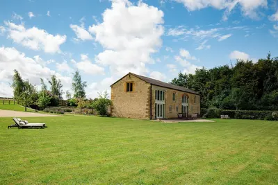 Image de Cotswold Farmhouse Barn - stunning views