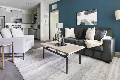 Image de Landing | Chic 2bd, Gym, Clubhouse