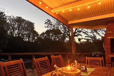 Image de Cosy & gorgeous 3-bedroom house in Grahamstown with pool! Stunning family home!