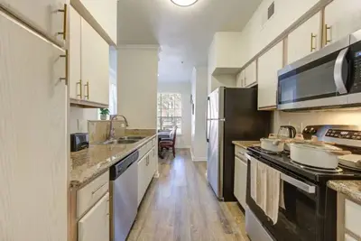 Image de Modern Minimalist 2Bed | Tmc & 5 min from Midtown