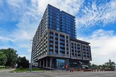 Image de 2-bedroom apartment in welcoming Mississauga with Ac, fitness room