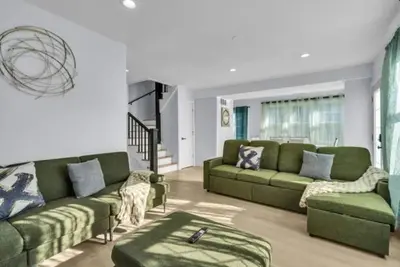 Image de Chic 4br Lakefront Canal Escape