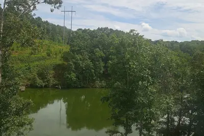 Image de New to the Market-My Happy Place- Spacious 2 bd/2ba home with dock