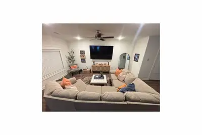 Image de Oasis on the Plains is a beautiful, spacious 3 bedroom retreat.