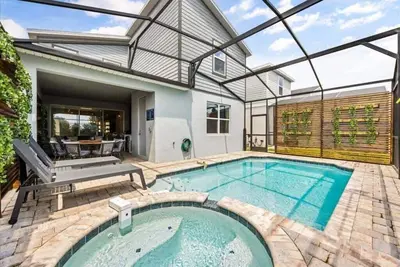 Image de Solara Resort - Huit Chambres Villa, Couchages 22