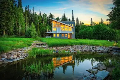 Image de Granby Mountain | Forest Views, Hot Tub & Fire Pit