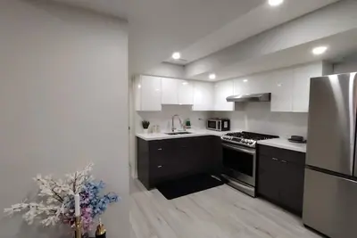 Image de 1 bedroom private Basement suite in the Heart of Markham