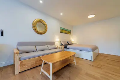 Image de Spacious Studio for 4 | Full Kitchen + Laundry