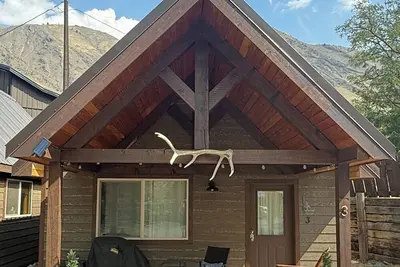 Image de Riverfront Cabin w/Loft in Riggins - Cozy Getaway!